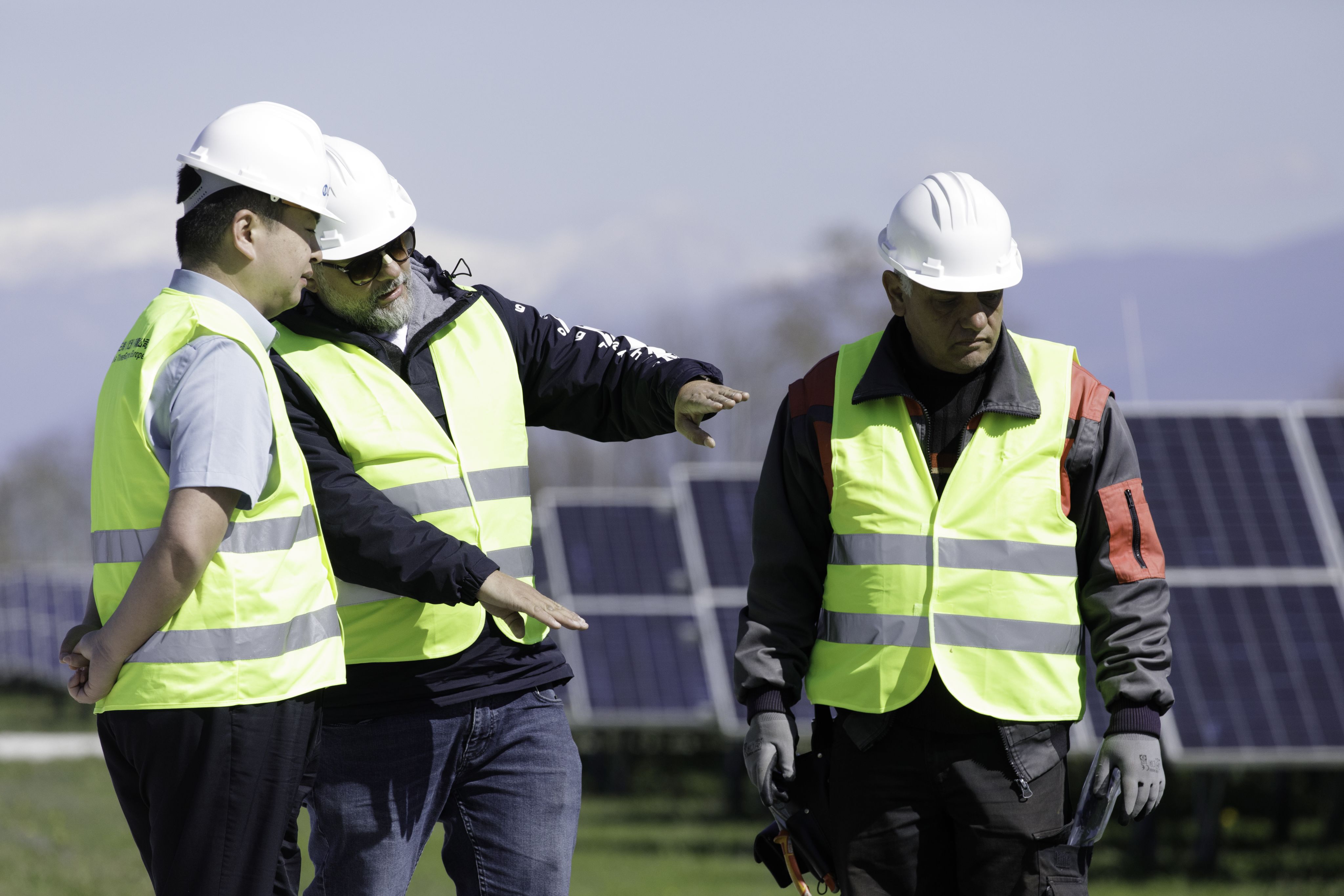 Kostas Arvantins,  Kostas Kalioras, Ren Yaokun at CTG solar plant near Naousa, northern Greece.