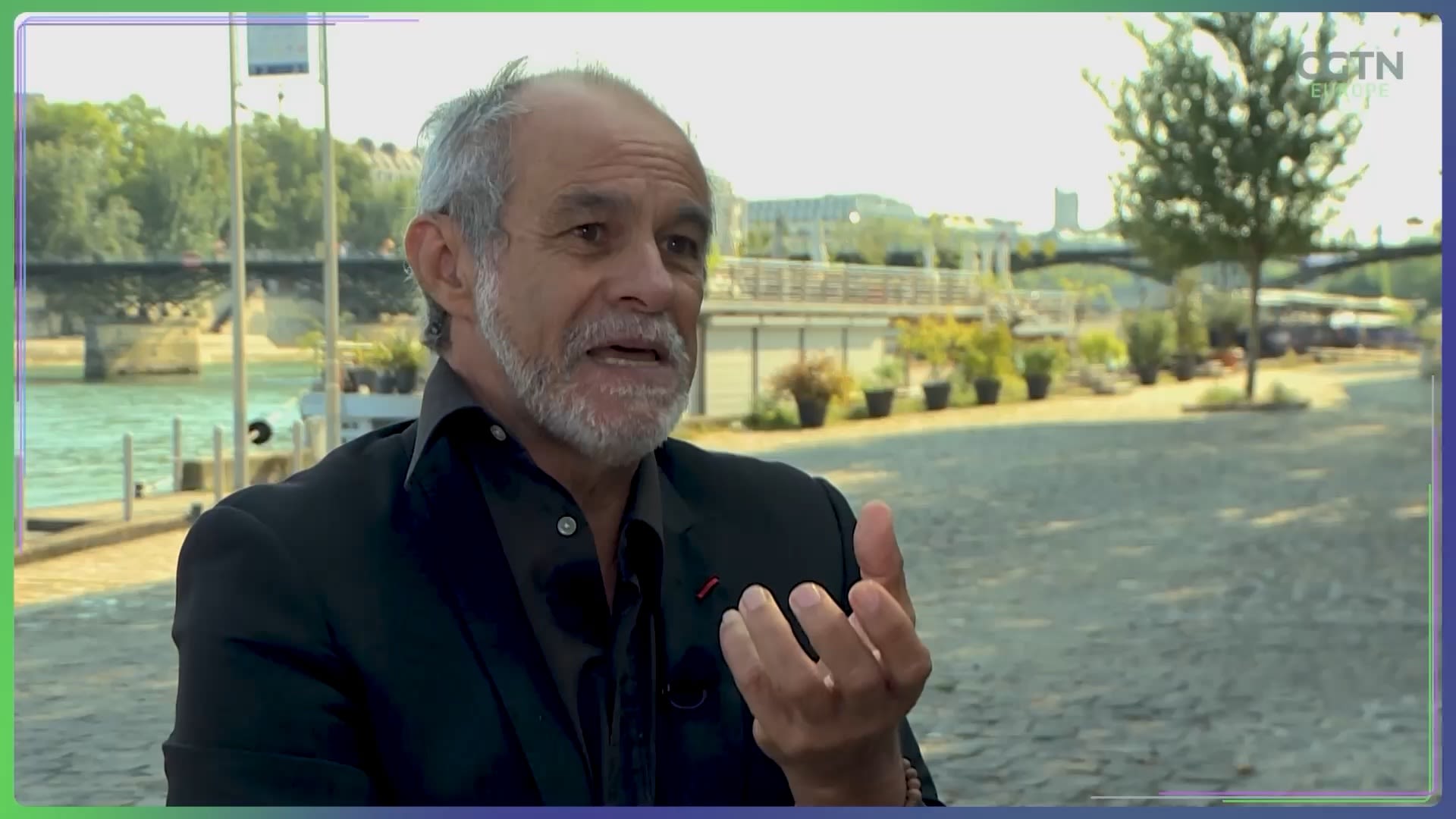 Sorbonne professor Carlos Moreno came up with the 15-minute city concept.